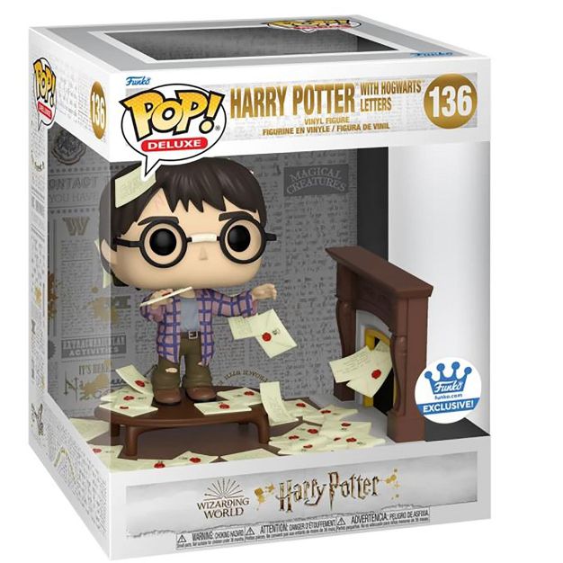 Funko Pop! Deluxe: Harry Potter with Hogwarts Letters